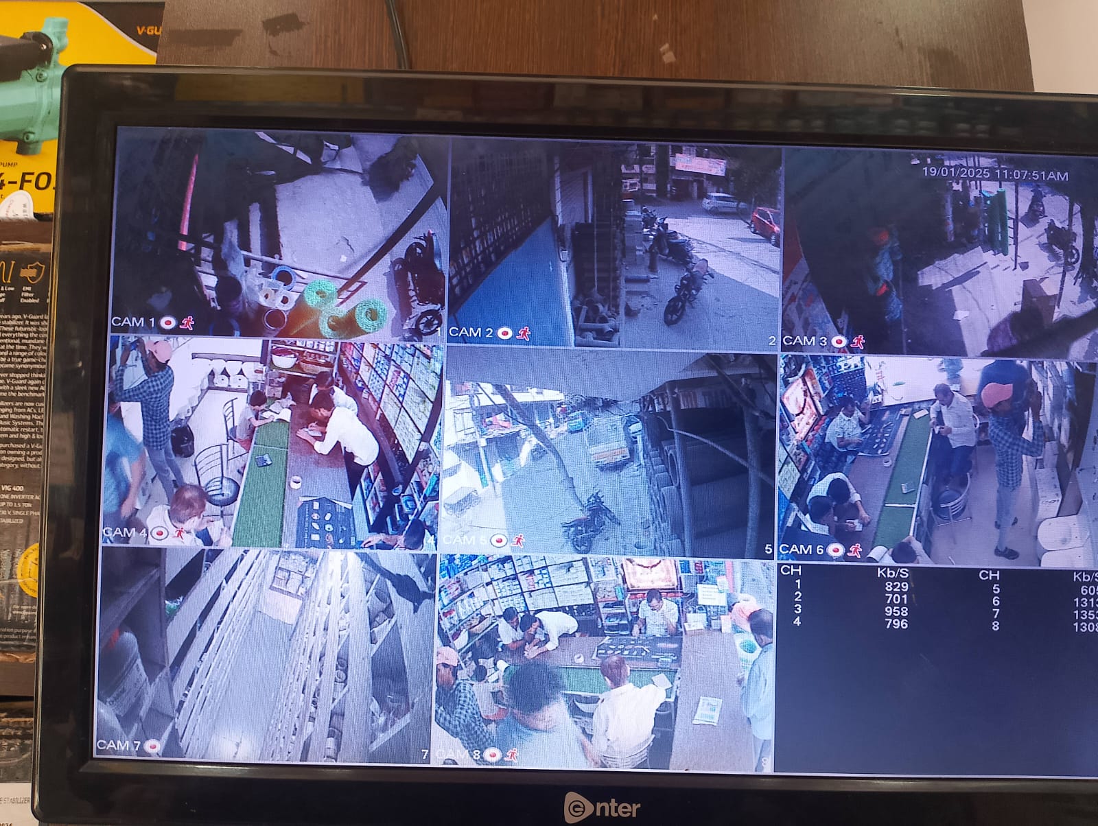 DHAN LAXMI TRADERS, PARSIGUTTA.